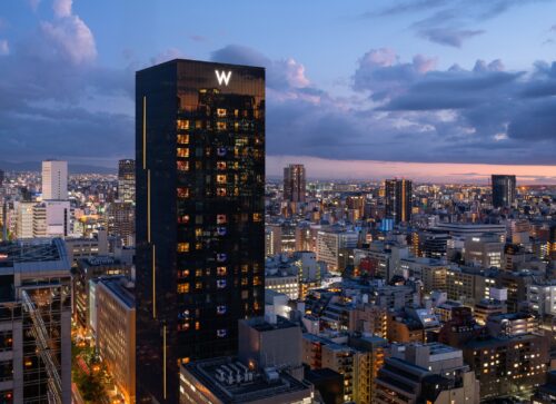 W大阪 外観です。