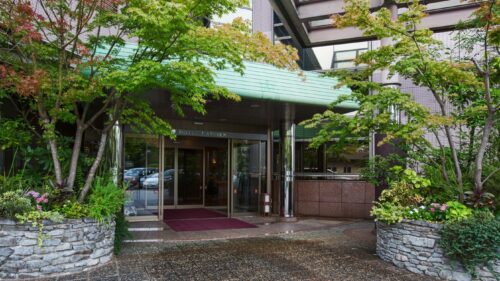 ホテル華翠苑外観です。