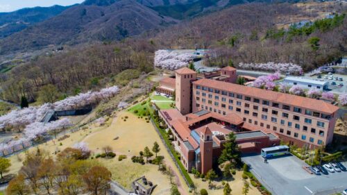 「フルーツパーク富士屋ホテル」外観です。