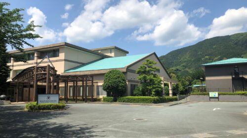 「ルートイングランティア福岡若宮-脇田温泉」外観です。