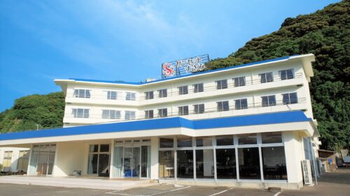 「サンセットすさみ」外観です。
