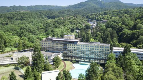 「リゾートホテル蓼科」外観です。