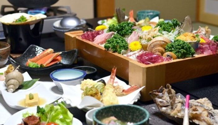 民宿 美岬2 「民宿 美岬」料理一例です。